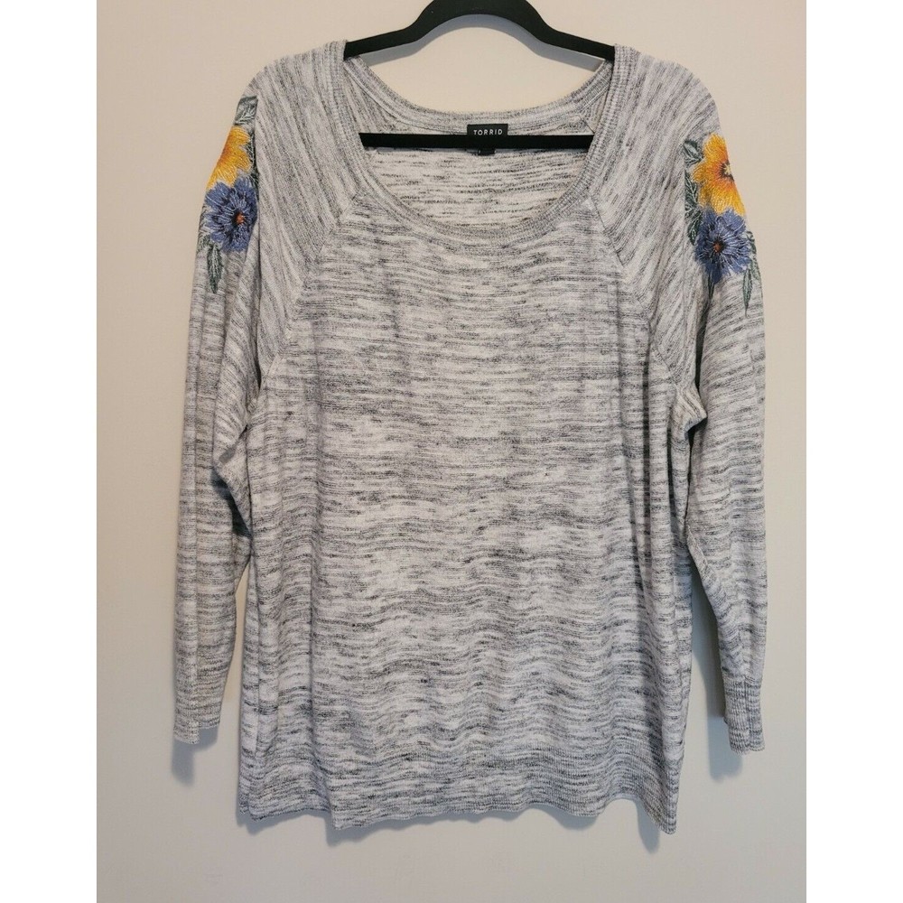 Torrid Gray Sweater with Floral Embroidery 3x